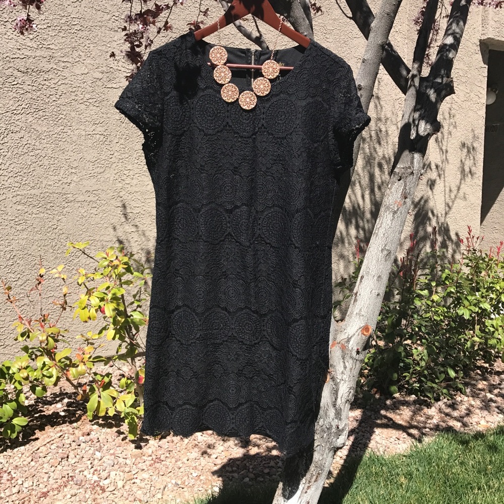 ❌DONATED❌ Laundry | Black Lace Shift Dress - Picture 3 of 5